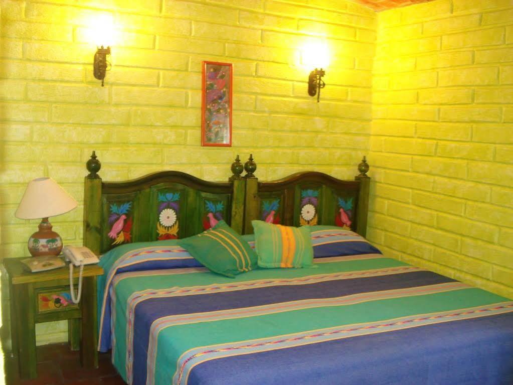 Casa del Retoño Tlaquepaque Exterior foto
